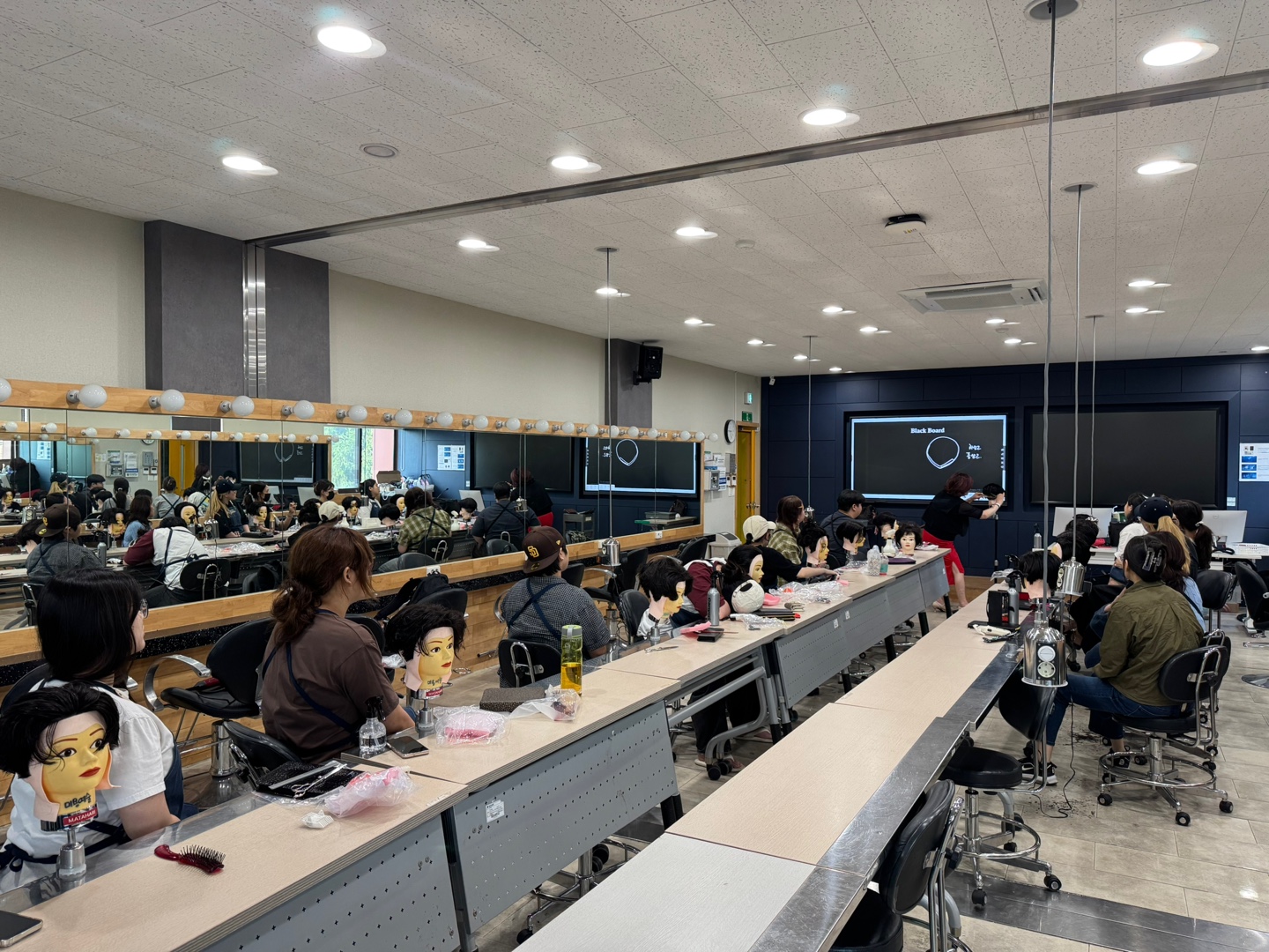 게시물의 1번째 이미지 - 하단 참조